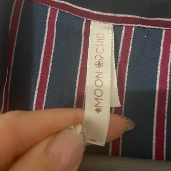 Moon Orchid Navy blue and red striped tie up crop top size Small - Picture 2 of 7